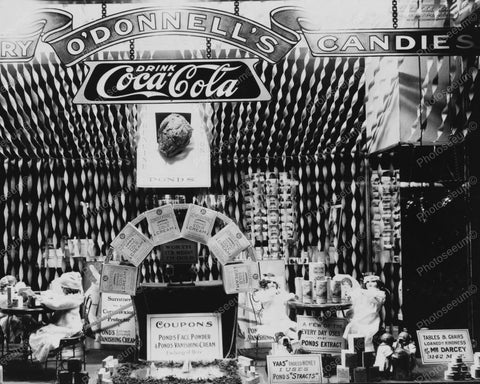 Ponds Cosmetics Displayed Drug Store 8x10 Reprint Of Old Photo - Photoseeum