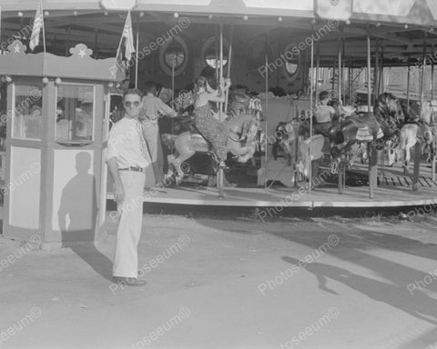 Ohio Merry Go Round Vintage 8x10 Reprint Of Old Photo - Photoseeum