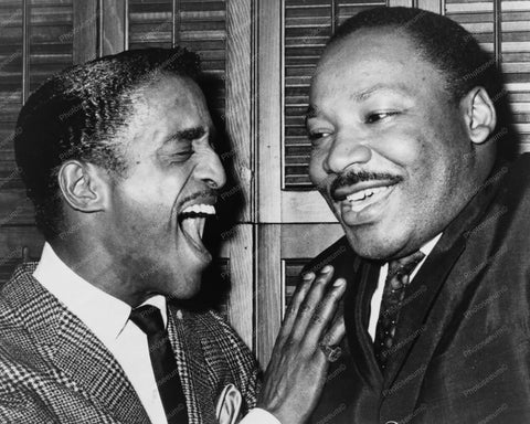 Dr Martin Luther King &  Sammy Davis Jr 8x10 Reprint Of Old Photo - Photoseeum