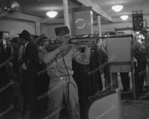 Soldier Arcade Shooting Gallery Alabama 1941 Vintage 8x10 Reprint Of Old Photo - Photoseeum