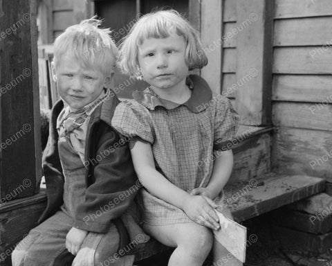 Friends In The Depression 1940's Vintage 8x10 Reprint Of Old Photo - Photoseeum