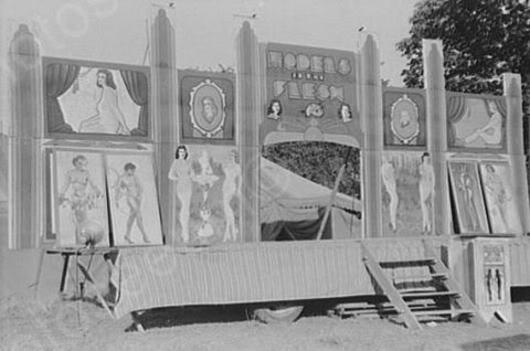 Kentucky Fair Models in the Flesh 1940s 4x6 Reprint Of Old Photo - Photoseeum