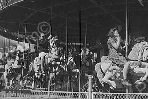 Smoking Girl On Carousel Horse Ride 1940s 4x6 Reprint Of Old Photo - Photoseeum