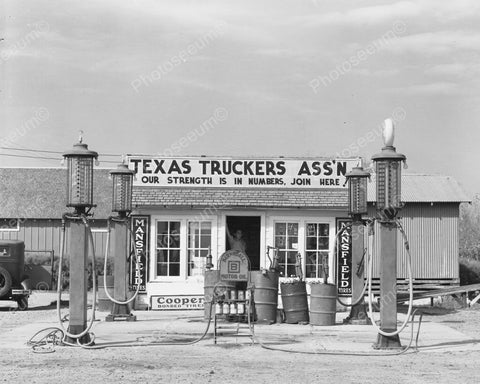 Texas Truckers Station & Gas Pumps 1900s 8x10 Reprint Of Old Photo - Photoseeum