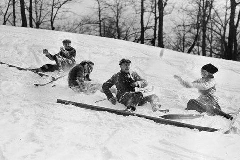 Skiers Snowball Fight High Park Toronto 4x6 Reprint Of Old Photo - Photoseeum