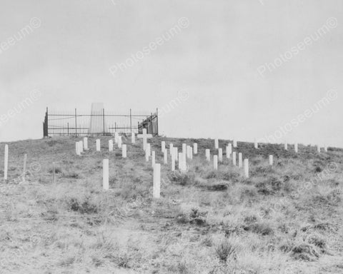 Graveyard & Memorial On Custers Battlefield Vintage 8x10 Reprint Of Old Photo - Photoseeum