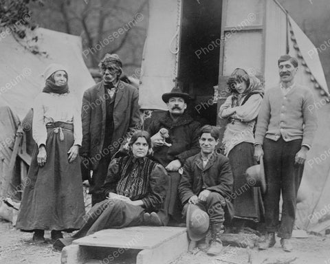 Gypsie Family January 1909 Vintage 8x10 Reprint Of Old Photo - Photoseeum