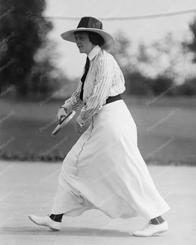 Ladies Tennis Outfit From 1913 8x10 Reprint Of Old Photo - Photoseeum