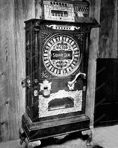 Slot Machine Victor Square Deal Upright 1904 8x10 Reprint Of Old Photo - Photoseeum