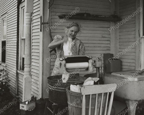 Lady Wringing Out Clothes 1910 Vintage 8x10 Reprint Of Old Photo - Photoseeum