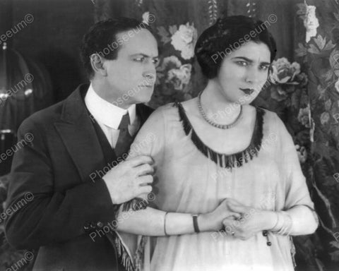 Houdini In Movie Scene With Woman 1900s 8x10 Reprint Of Old Photo - Photoseeum
