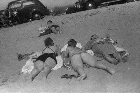 Providence Rhode Island Sun Bathers 1940s 4x6 Reprint Of Old Photo - Photoseeum