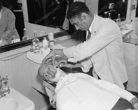 Barber Shop Shaving Man1936 Vintage 8x10 Reprint Of Old Photo - Photoseeum