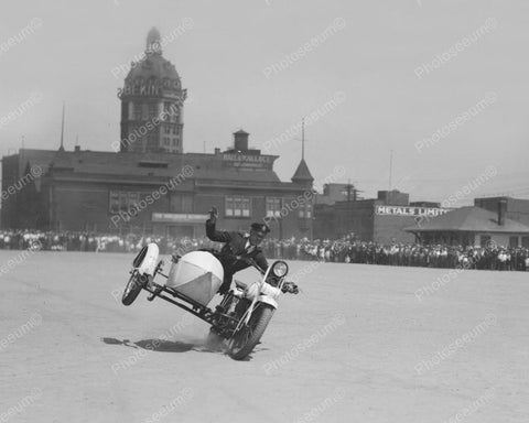 One Man Police Stunt 1928 Vintage 8x10 Reprint Of Old Photo - Photoseeum