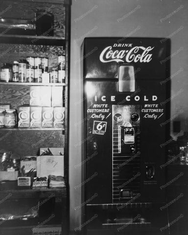 Drink Coca Cola Vending Machine 1951 8x10 Reprint Of Old Photo - Photoseeum