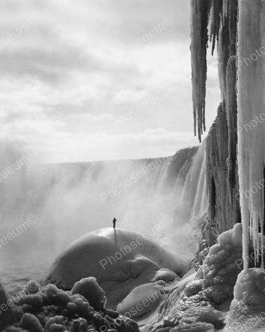 Niagara Falls Man Stands On Frozen Mound 8x10 Reprint Of Old Photo - Photoseeum
