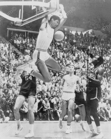 Basketball Kareem Abdul-Jabbar Scores Backward Vintage 8x10 Reprint Of Old Photo - Photoseeum