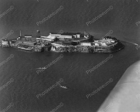 Alcatraz Prison Island Aerial View 1940s 8x10 Reprint Of Old Photo - Photoseeum
