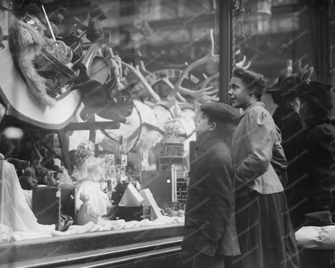 Christmas Toy Store Window Display 8x10 Reprint Of Old Photo - Photoseeum