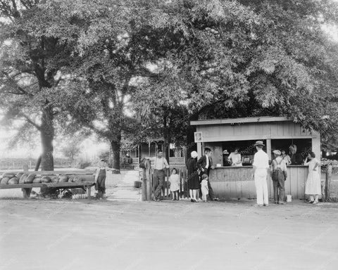 People At Roadside Fruit Stand 1920s 8x10 Reprint Of Old Photo - Photoseeum
