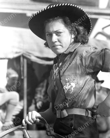 Cow Girl Poses At Rodeo 8x10 Reprint Of Old Photo - Photoseeum