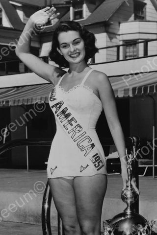 Miss America 1951 In Swimsuit Waves! 4x6 Reprint Of Old Photo - Photoseeum