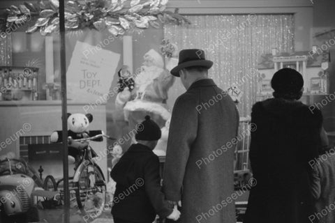 Family Christmas Toy Window Shopping 1940 Vintage 8x12 Reprint Of Old Photo - Photoseeum