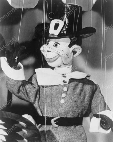 Howdy Doody A Puppet In Pilgrim Costume 1951 Vintage 8x10 Reprint Of Old Photo - Photoseeum