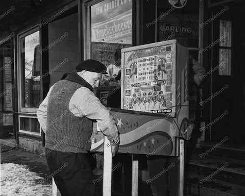 Broadway Bingo Machine Confiscated Pinball Vintage 8x10 Reprint Of Old Photo - Photoseeum
